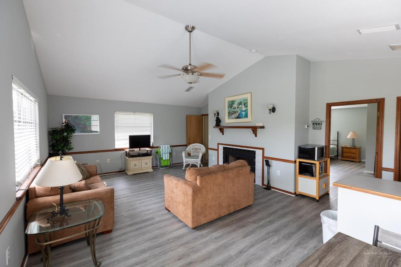 Village House By Beachside Management เซียสตาคีย์ ภายนอก รูปภาพ